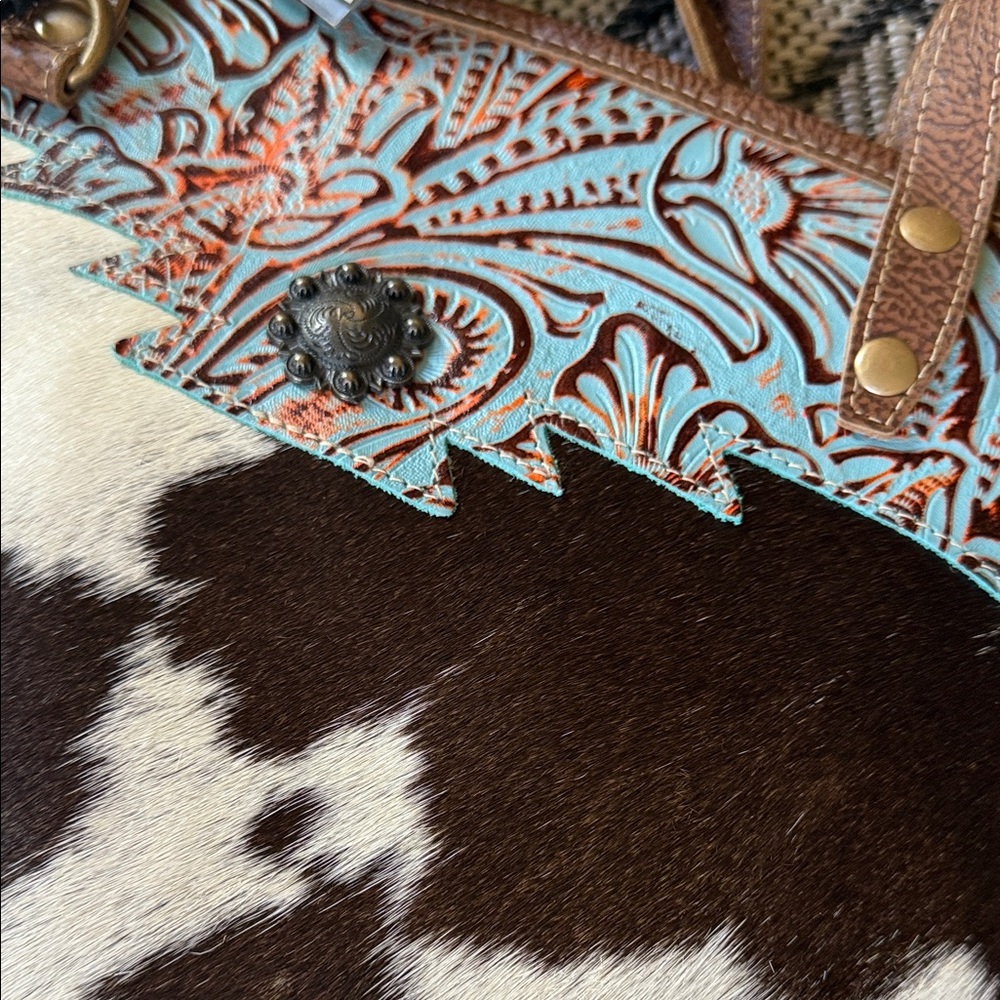 Cowhide Tote Bag with Paisley Trim Western Cowgirl Bohemian Rustic - Picture 5 of 7